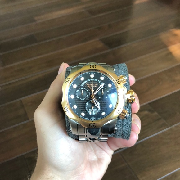 INVICTA 1541 RESERVE VENOM CHRONOGRAPH - Picture 3 of 6